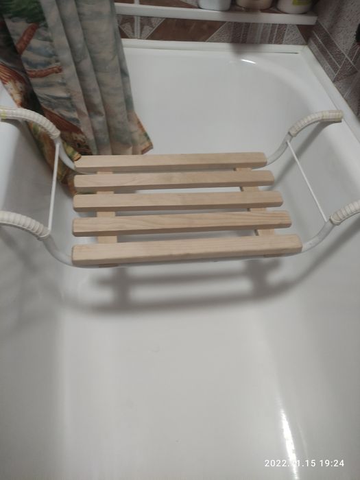 Сиденье на ванну