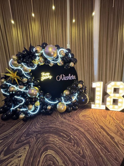 Decor din baloane/oglinda foto