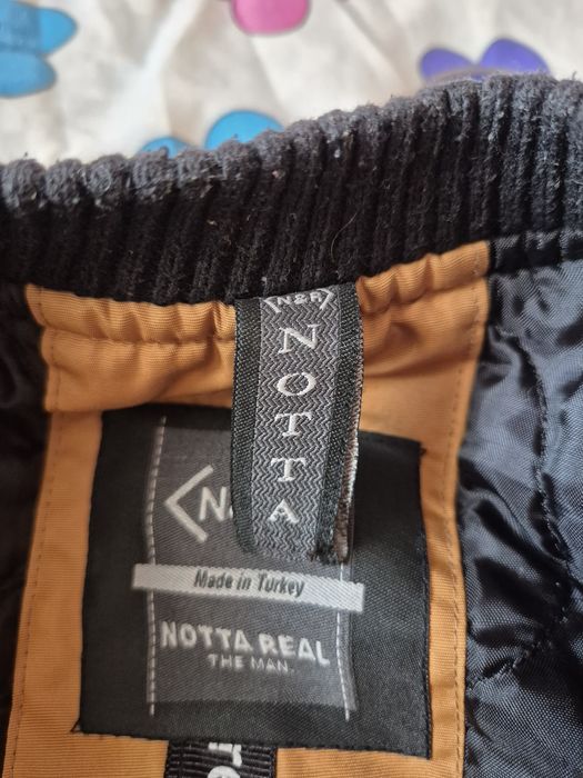 Geaca bomber Supreme inspired de primăvară