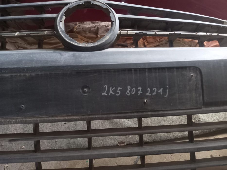 Бампер передний caddy