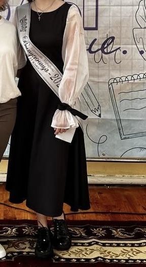 Продам платье б/у