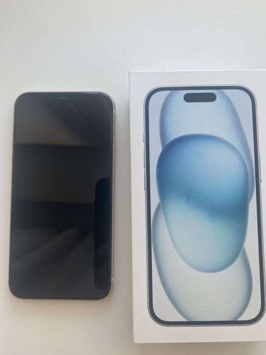 Продам Айфон 11