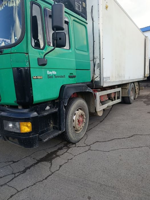 Ман  90 года  рефрежиратор