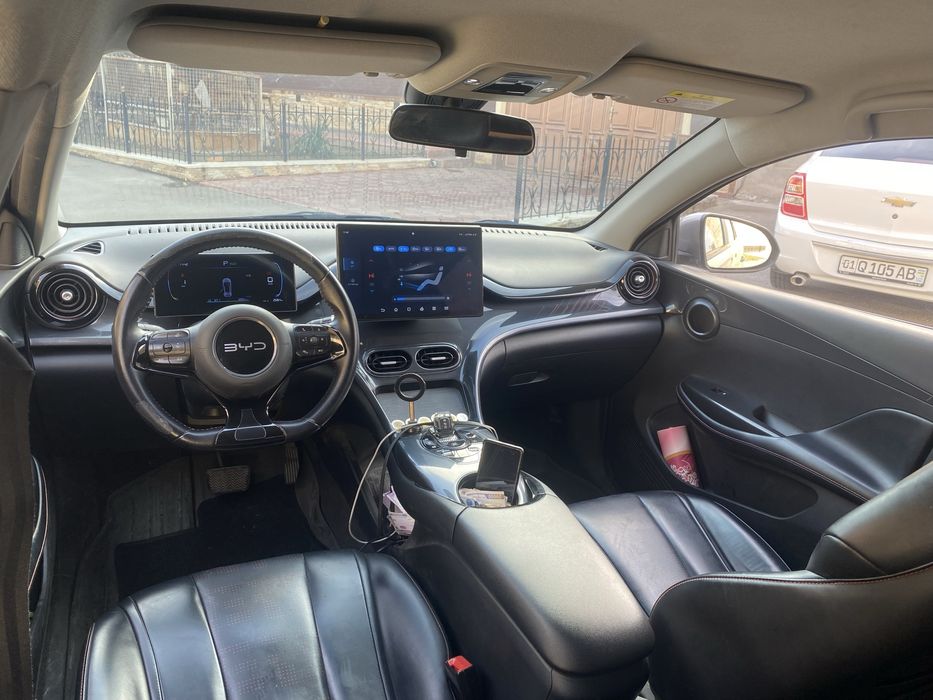 BYD e2                             .