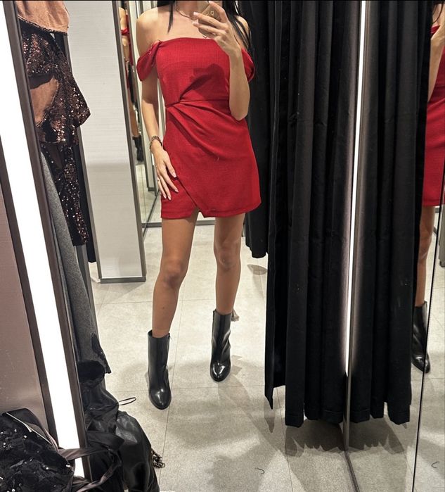 Нови Рокля Zara