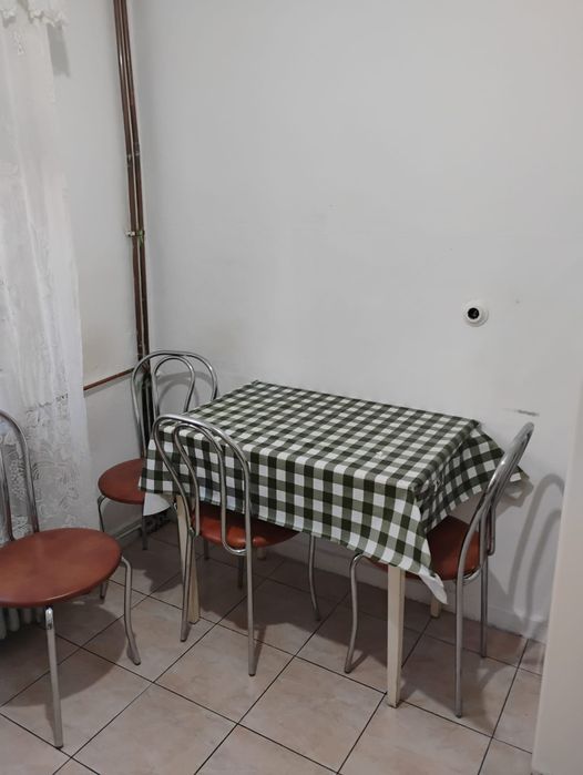 Închiriez Apartament 2 camere  ,zona nufărul  lângă Onisifor Ghibu.