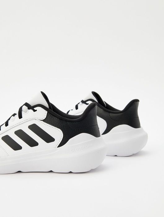 Adidas кроссовки