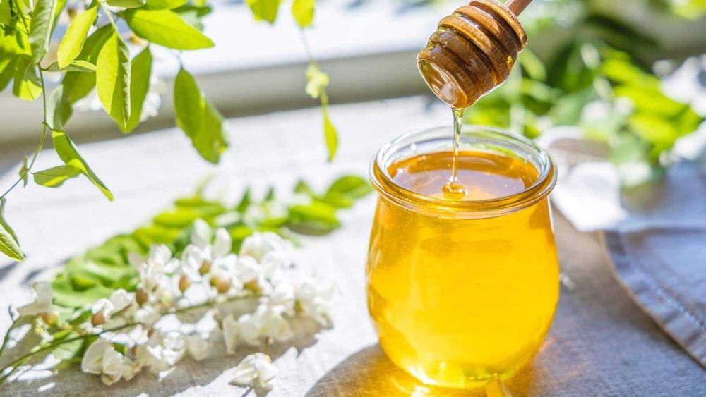 Miere polifloră sau salcâm certificată Bio din inima Transilvaniei