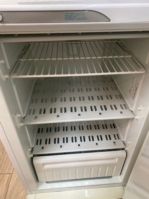 Продам морозильник Stinol