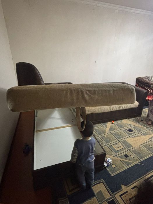 Диван тегін беремін