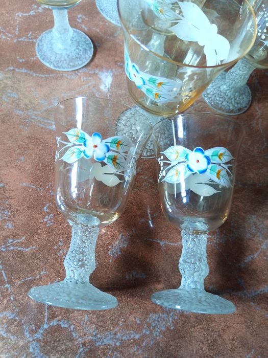 Serviciu de lichior și vin, doua seturi nefolosite, noi!