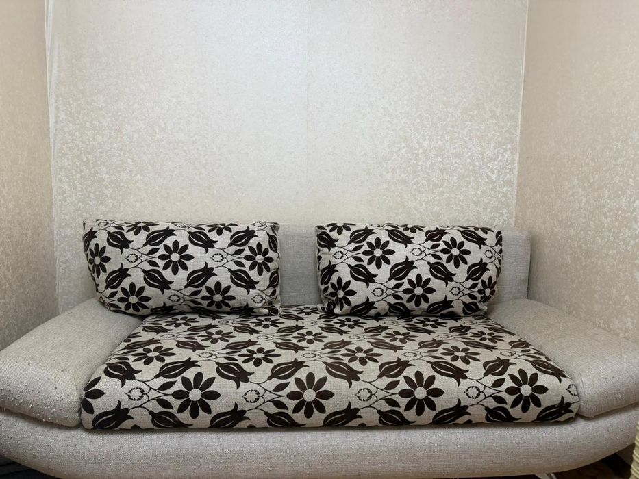 Продам диван-тахту