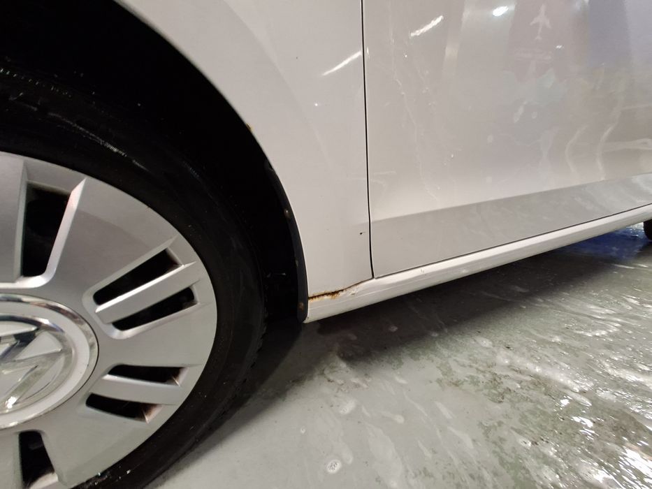 Volkswagen Up an 2013