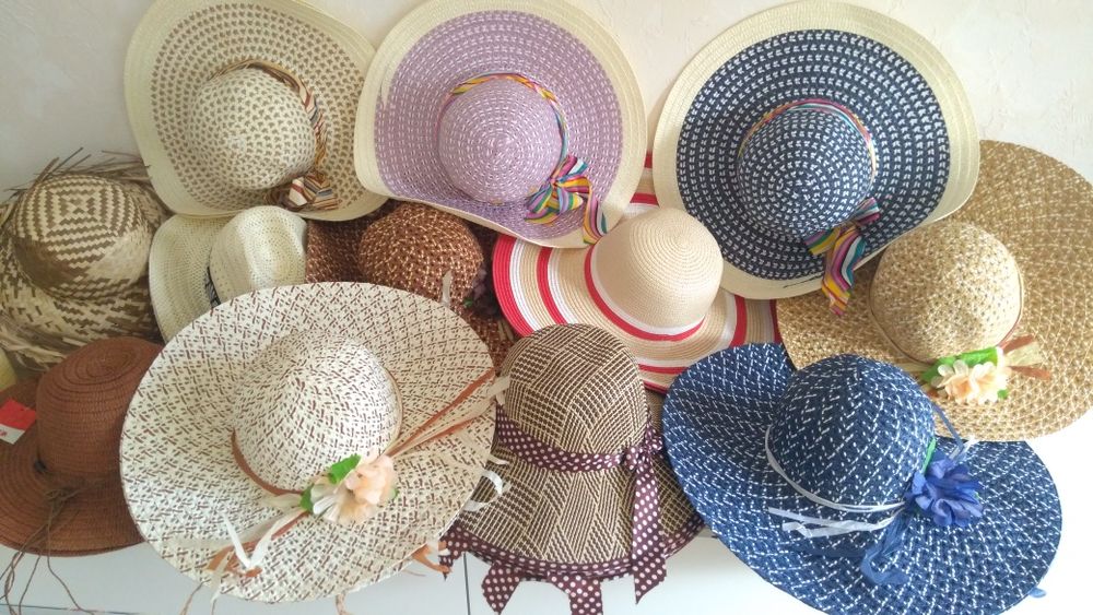 Плетена сламена шапка