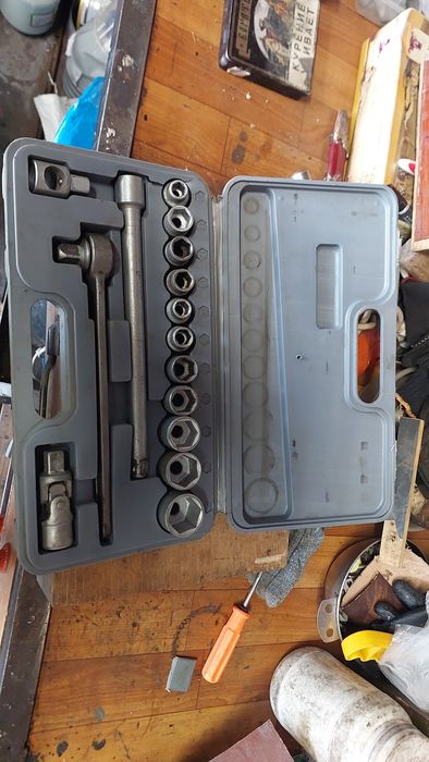 Продам набор инструментов.