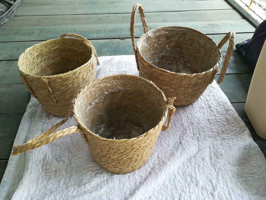 Корзинки плетенные