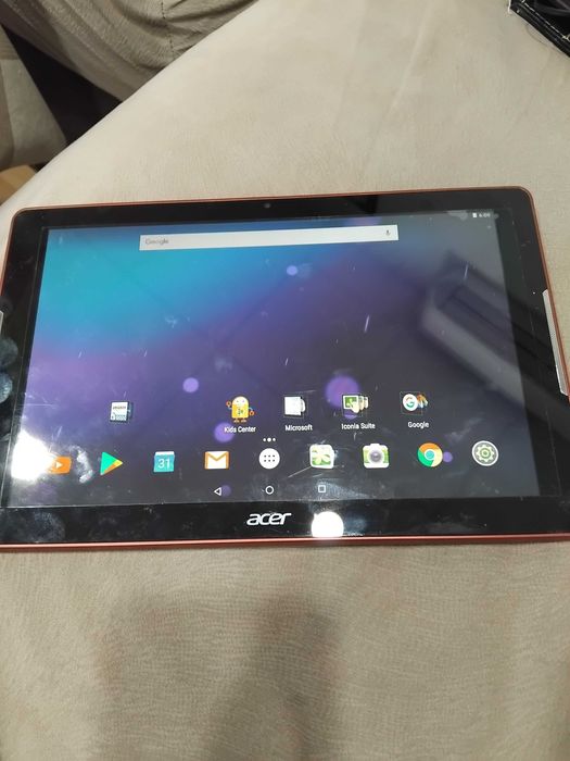 Пронавам два б.оя  таблети  -Samsung  и  АСЕR