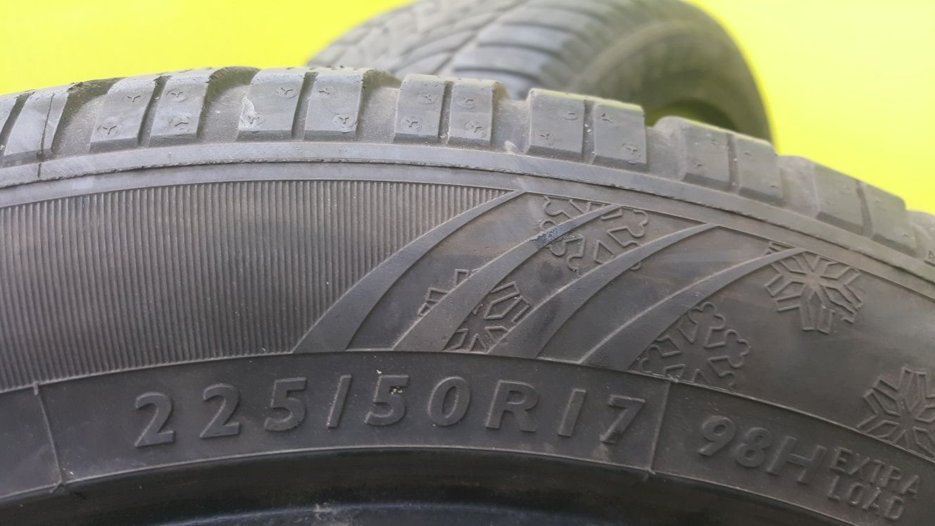 Dunlop 225 50 r17