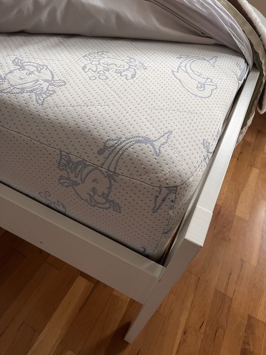 Ikea легло и бюро