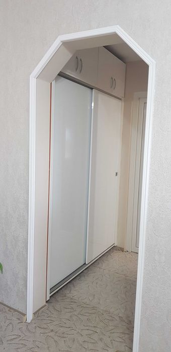 Inchiriez apartament 3 camere - zona Atrium Mall. 400 euro/luna