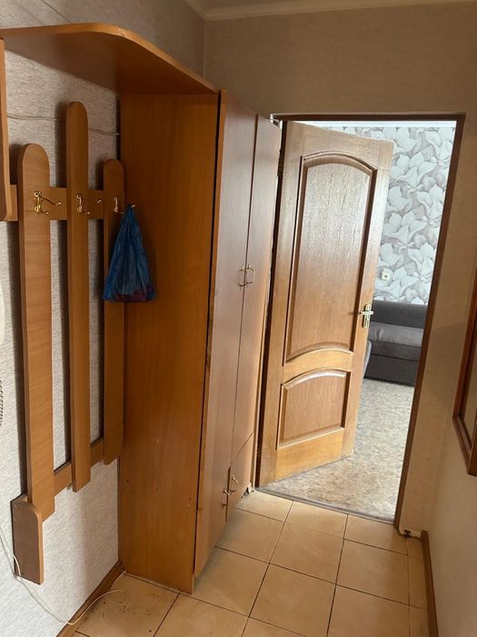 Продам прихожую. 7000тнг