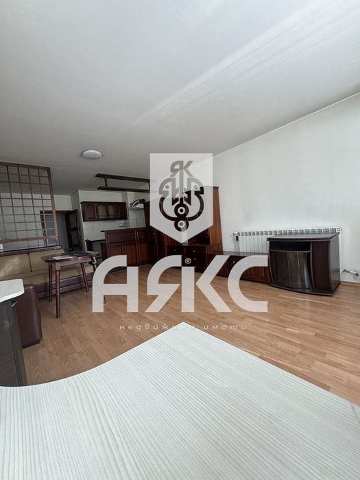 Продава се Едностаен апартамент в София, Стрелбище - 50 кв.м за 3040 €/кв.м - Снимка #1