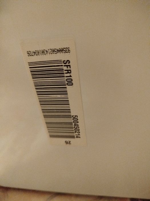 Продам морозильник Indesit SFR100