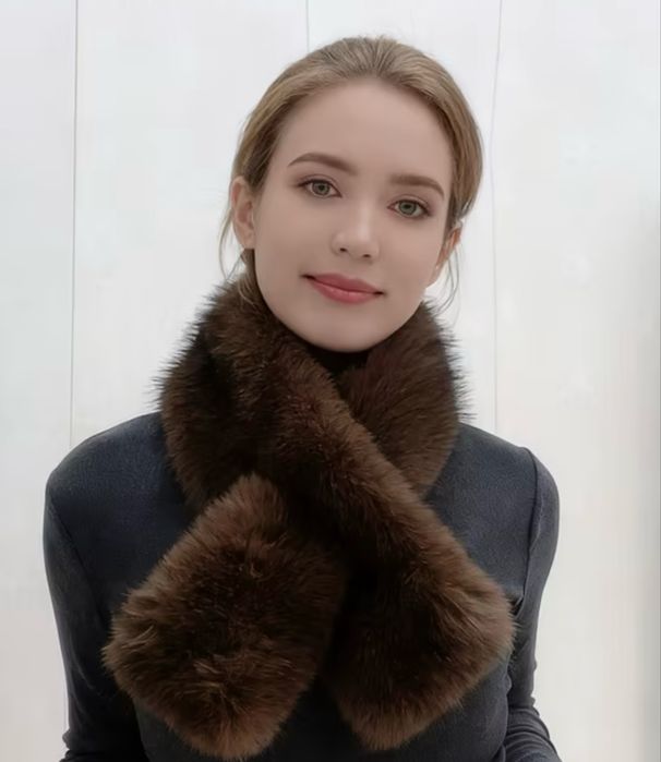 Пухкав дамски шал