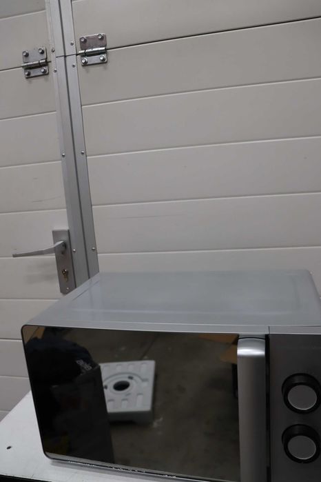 Микровълнова фурна Cecotec ProClean 3160 с огледало, 20л, 700W, грил | 800W грил, Ready2Clean, 3DWave, 6 нива на мощност,размразяване, 30-мин. таймер