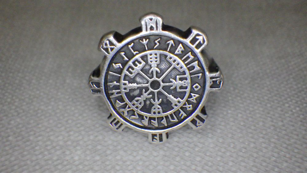Викингски компас Vegvísir Сребърен пръстен S925