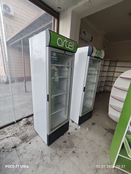 Vetrina va marojniy uchun holadilnikla sotiladi kelishilgan narxda