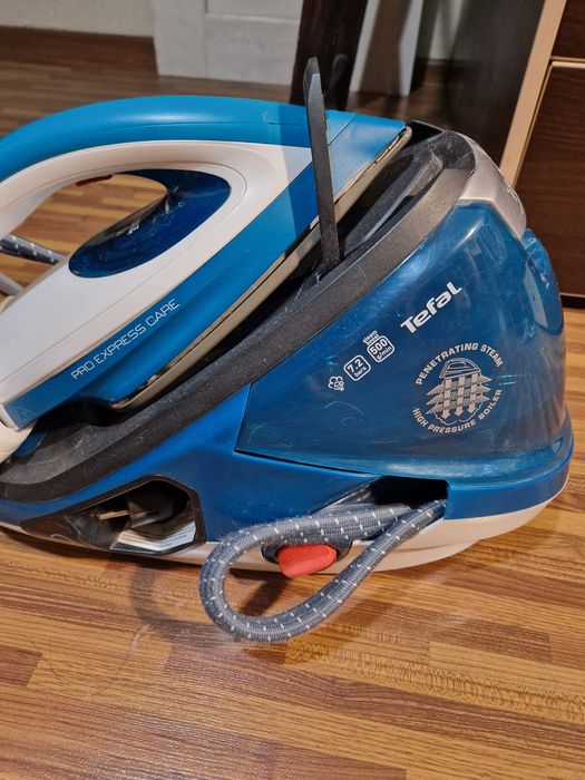 Утюг паровой б/у