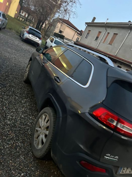 Jeep Cherokee 2.0 4x4 automat
