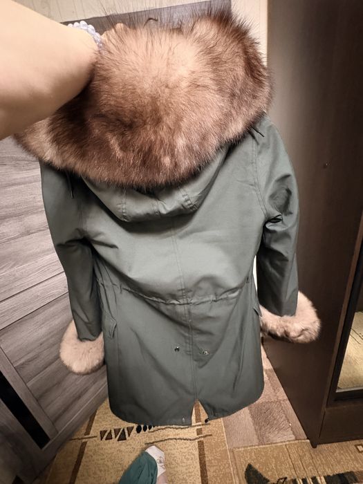 Продам женскую Парку