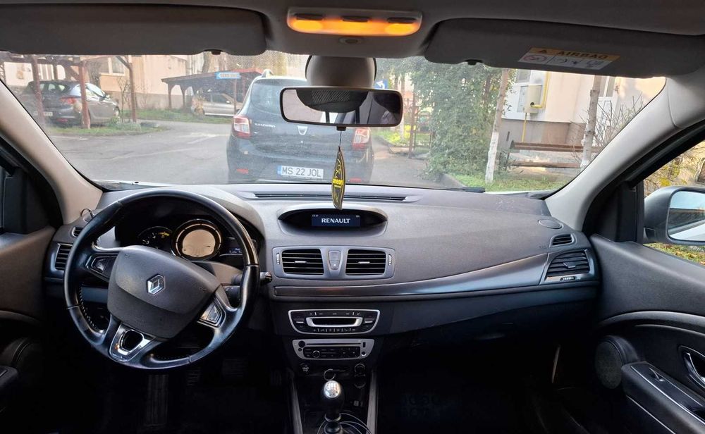 Renault Megane /2015/diesel/clima/revizii la timp/stare buna