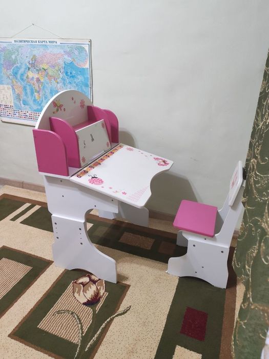 Парта детская для девочек