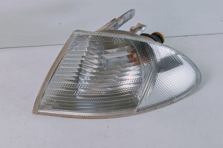Semnalizator stanga 6902769AI01 BMW Seria 3 E46