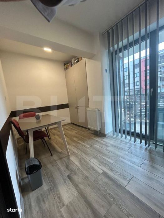Apartament cu 3 camere, ideal pentru activitati de birou, zona Livezen