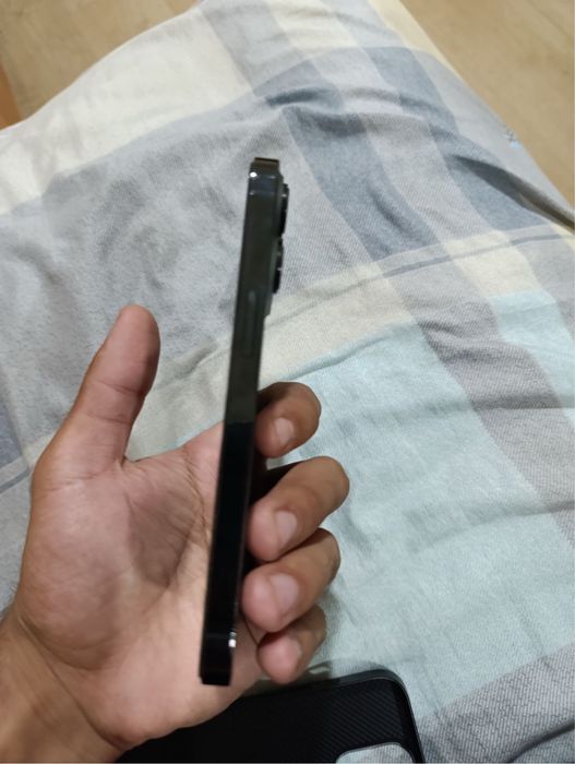 Iphone 13 pro green
