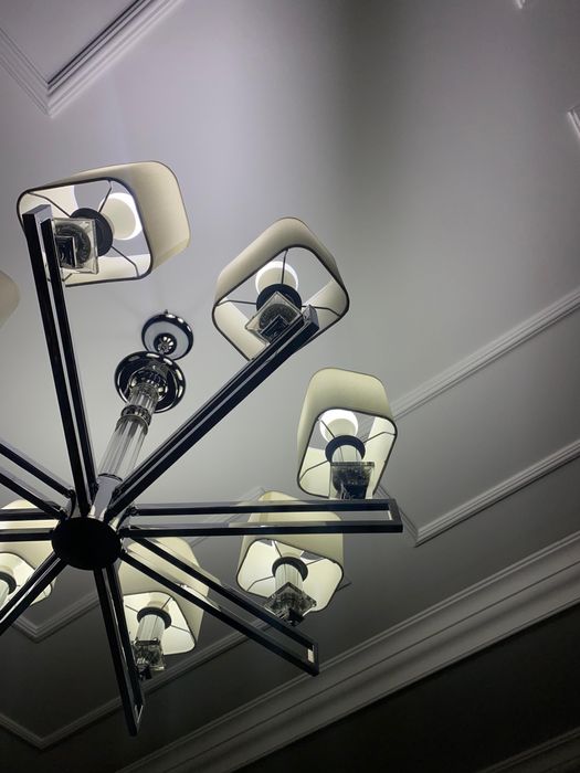 Люстры в комплекте