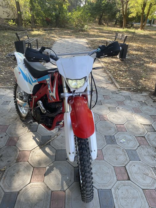 Продам эндуро 250cc