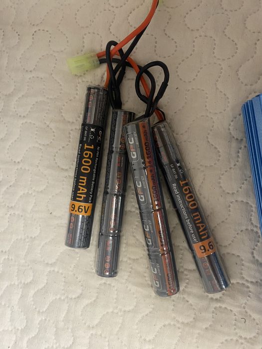 Vând replica airsoft