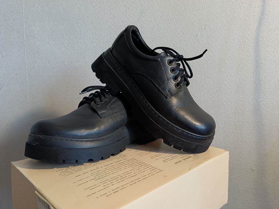 Лоферы обувь женская