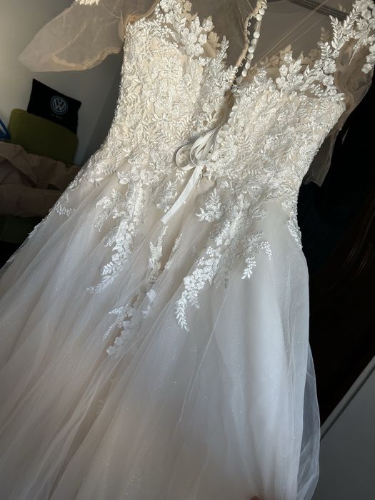 Vand rochie de mireasa