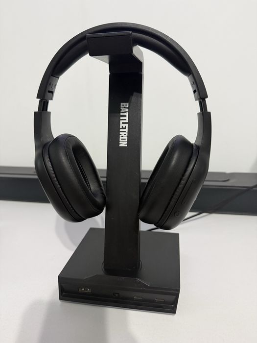 Casti wireless Guess