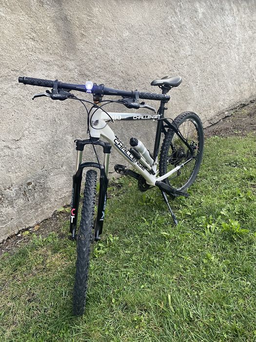 Vând bicicletă DHS CHALLLENGE 480 aluminiu, schimbătoare shimano acera