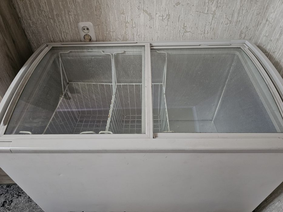 Продам морозильную камеру