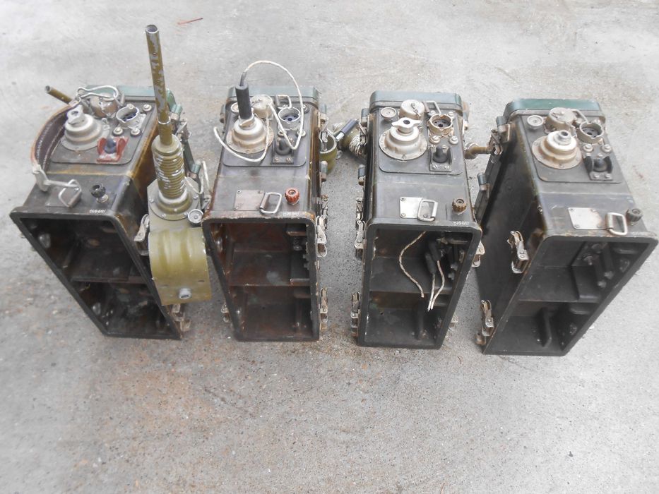 Радиостанция Р-105 М + Антена / СССР - военна - армейска - военен / гр ...