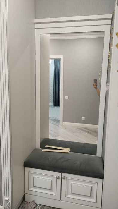 Продам прихожую большую