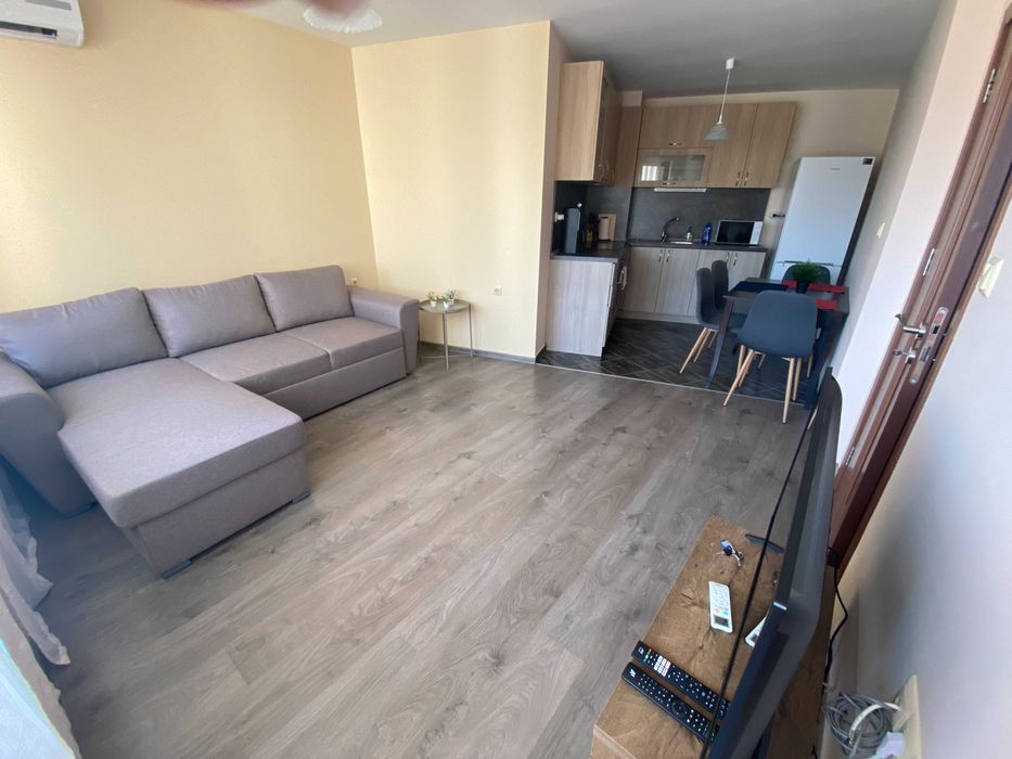 Под наем апартамент "Морски бриз" в иделния център на Варна